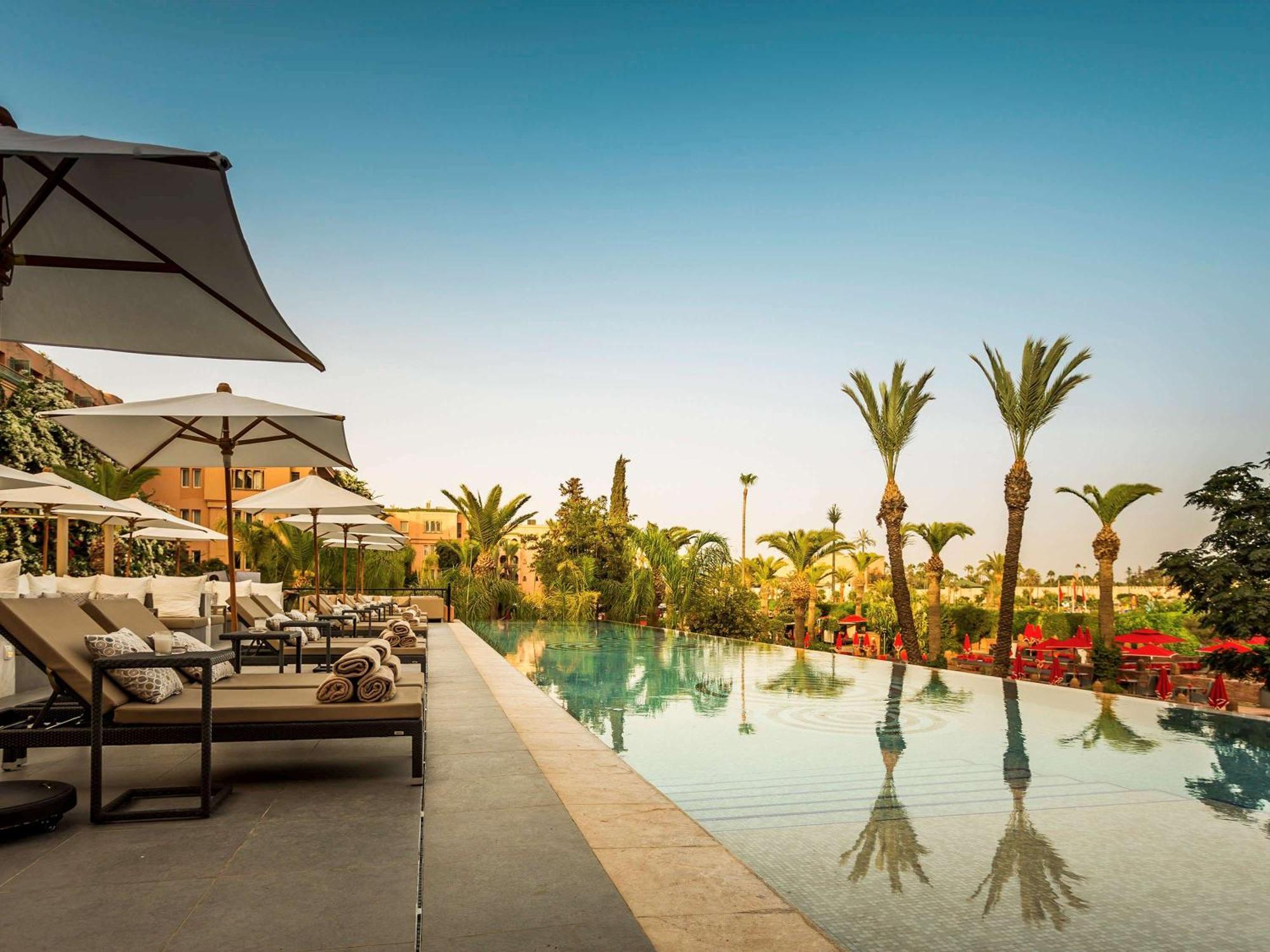 Sofitel Marrakech Palais Imperial & Spa Marrakesh Luaran gambar The pool at the Four Seasons Hotel Marrakech